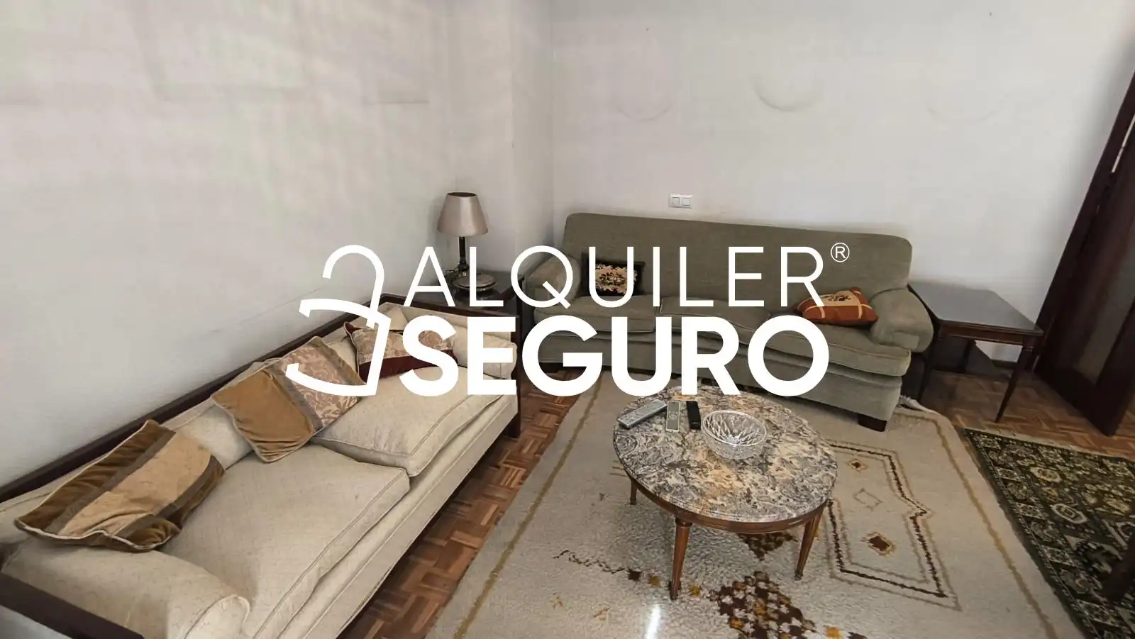 Living room of Flat for rent in Sevilla  with Air Conditioner and Furnished