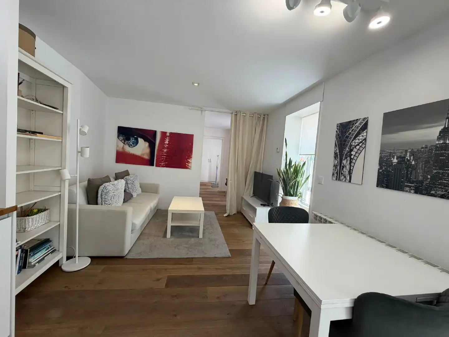 Sala de estar de Piso de alquiler en A Coruña Capital  con Calefacción y Amueblado
