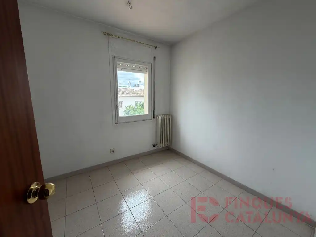 Bedroom of Houses for sale in Girona