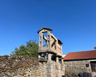 Exterior view of Building for sale in Xunqueira de Ambía