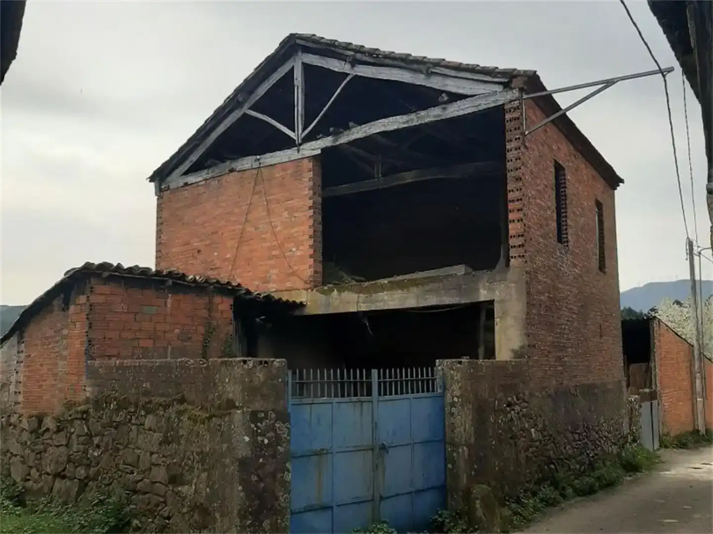 Vista exterior de Casa adosada en venda en Sober