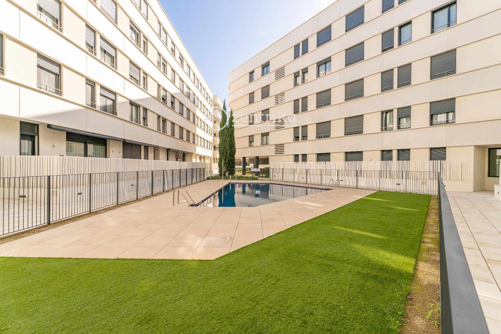 Swimming pool of Flat for sale in Cambrils  with Air Conditioner, Heating and Terrace