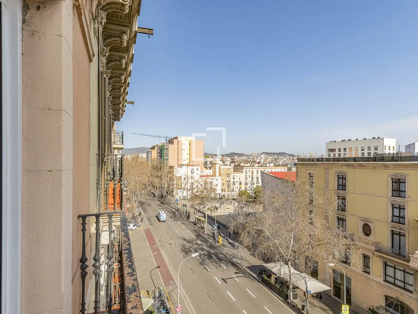 Außenansicht von Wohnung zum Verkauf in Barcelona mit Klimaanlage, Heizung und Parkett