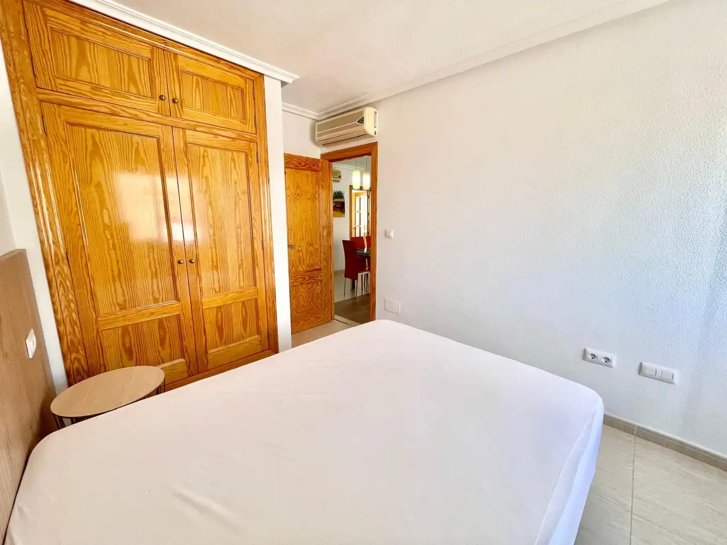 Dormitori de Apartament de lloguer en Los Alcázares amb Aire condicionat, Traster i Moblat