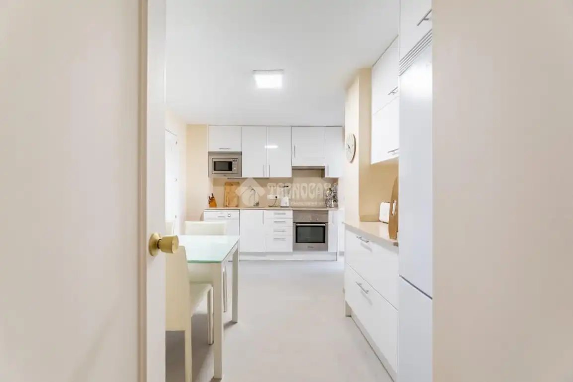 Kitchen of Flat for sale in Majadahonda  with Terrace