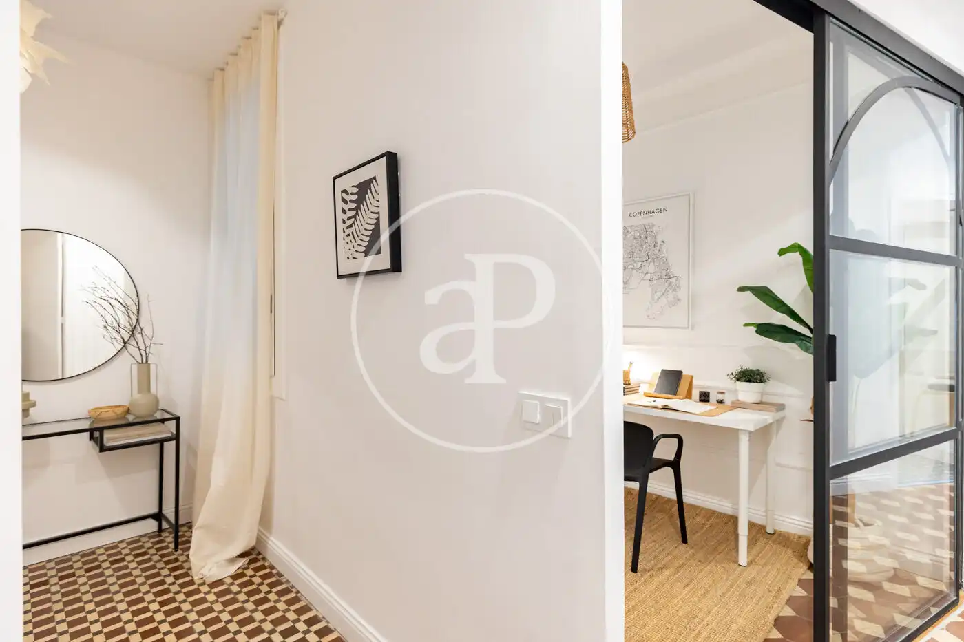 Wohnung zum Verkauf in Barcelona mit Klimaanlage, Heizung und Balkon