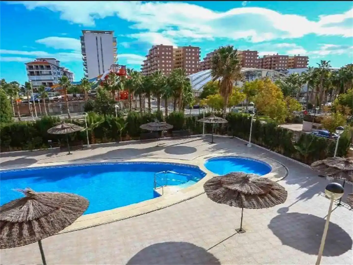Schwimmbecken von Dachboden zur Miete in Oropesa del Mar / Orpesa mit Klimaanlage und Schwimmbad