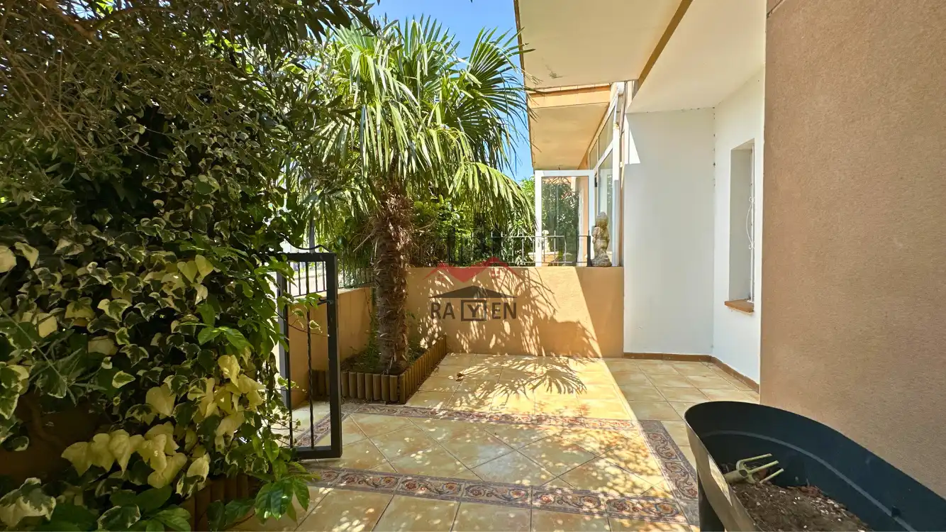 Houses for sale in del Poeta Apel·les Mestres, Poble Nou - Olivar Gran