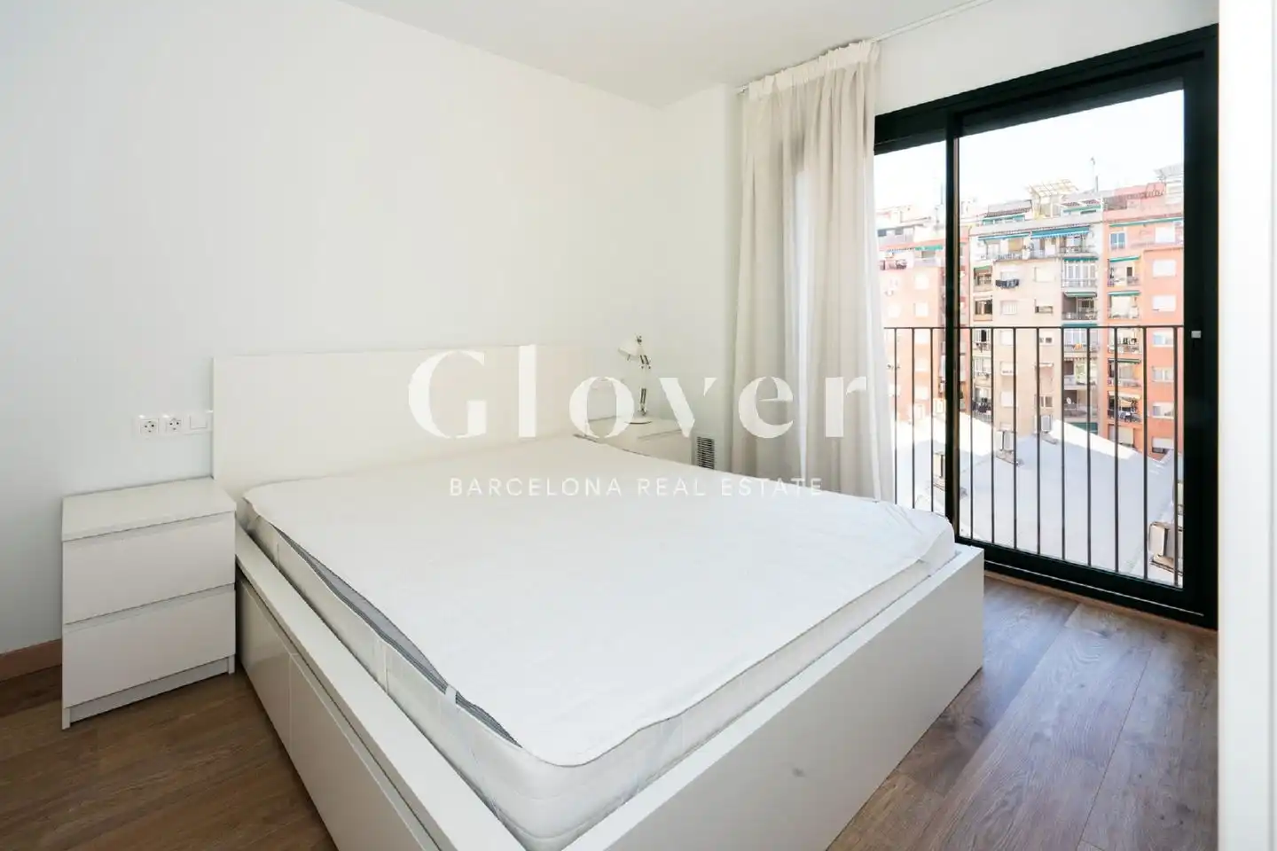 Habitación de Piso en venta en Barcelona con Aire acondicionado y Calefacción