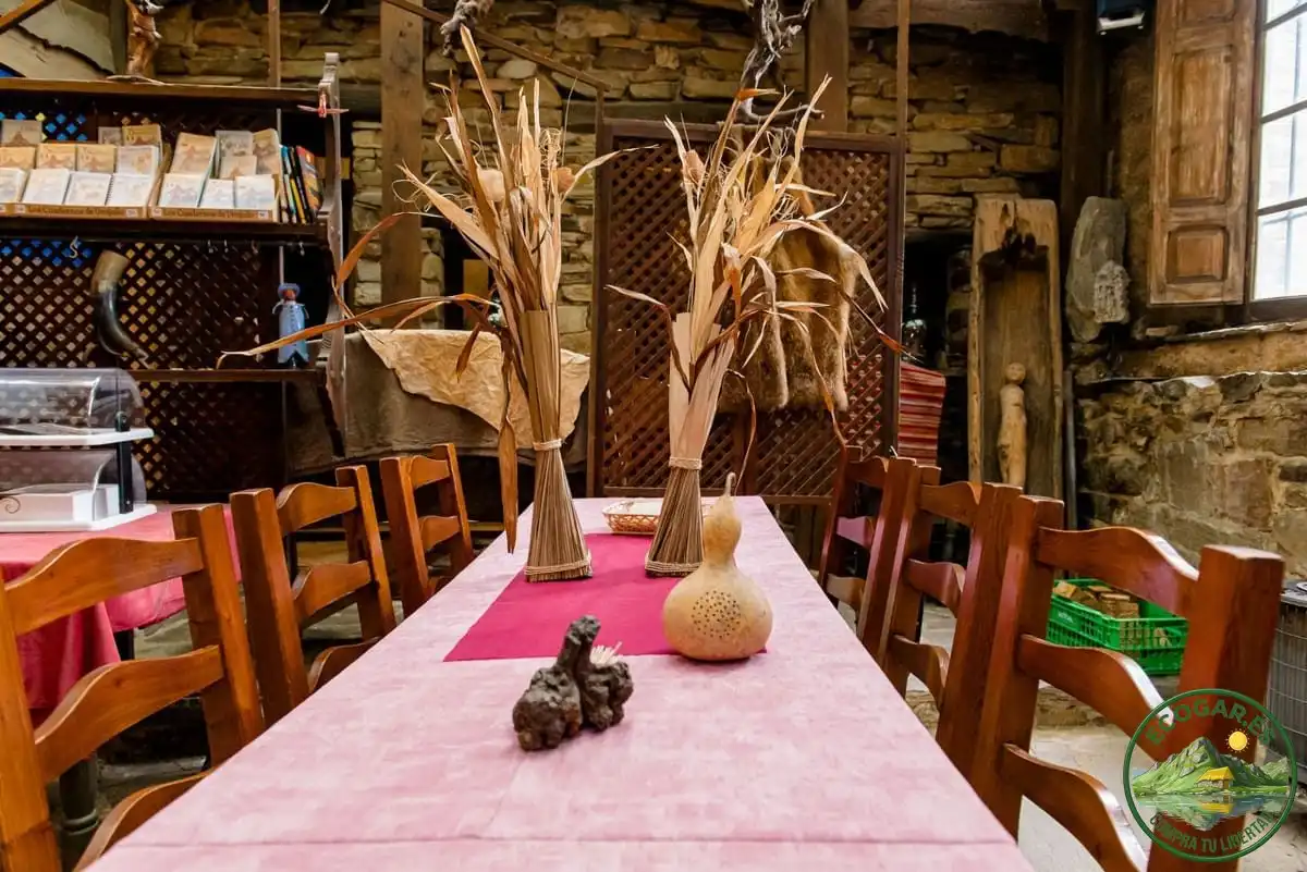 Casa o chalet en venta en Santa Colomba de Somoza con Calefacción y Trastero