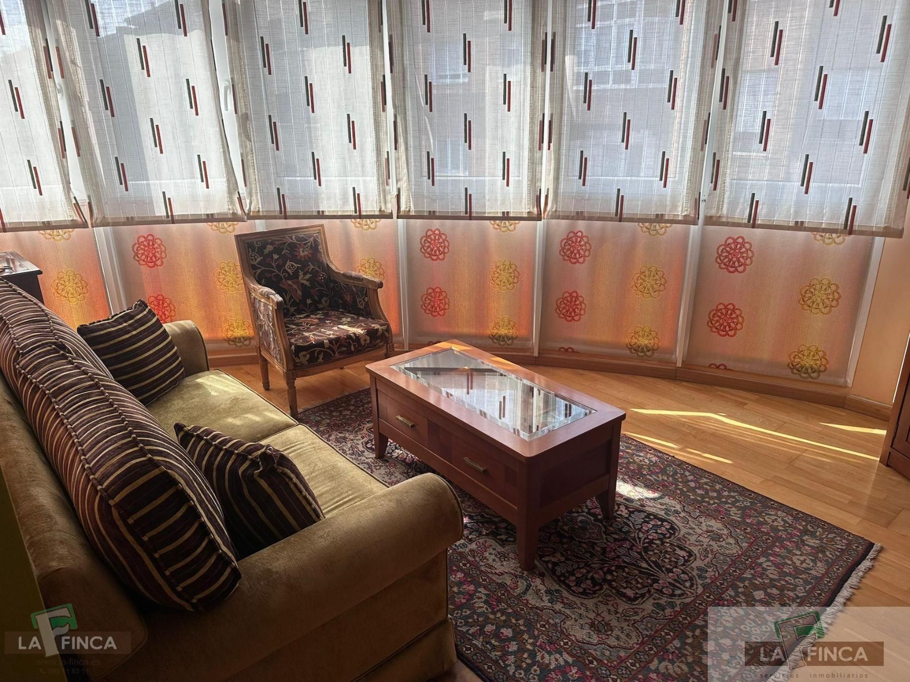 Living room of Flat for sale in Gijón   with Heating and Storage room