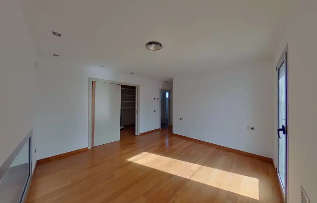 Haus mit Pool zum Verkauf in Carrer Camprodon, imagen 17