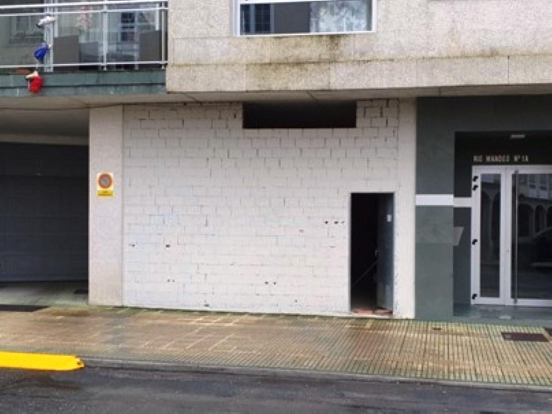 Vista exterior de Local en venta en Curtis