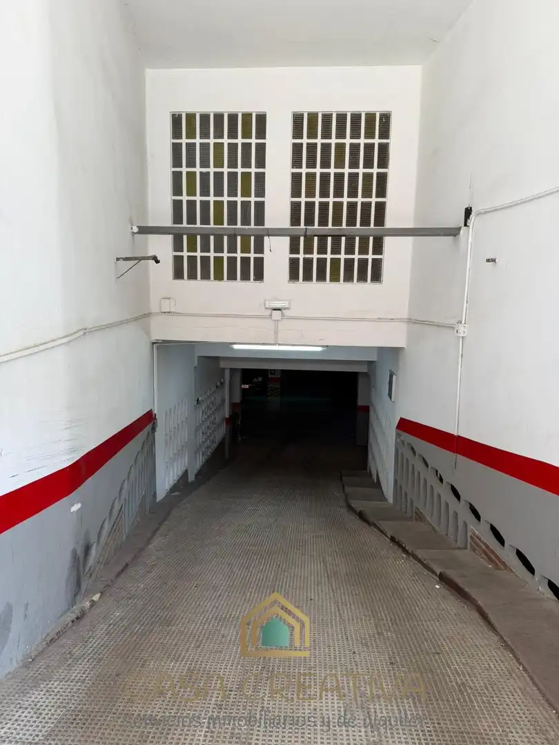 Garaje de alquiler en Plaza ESCULTOR FRECHINA, L'Hort de Senabre