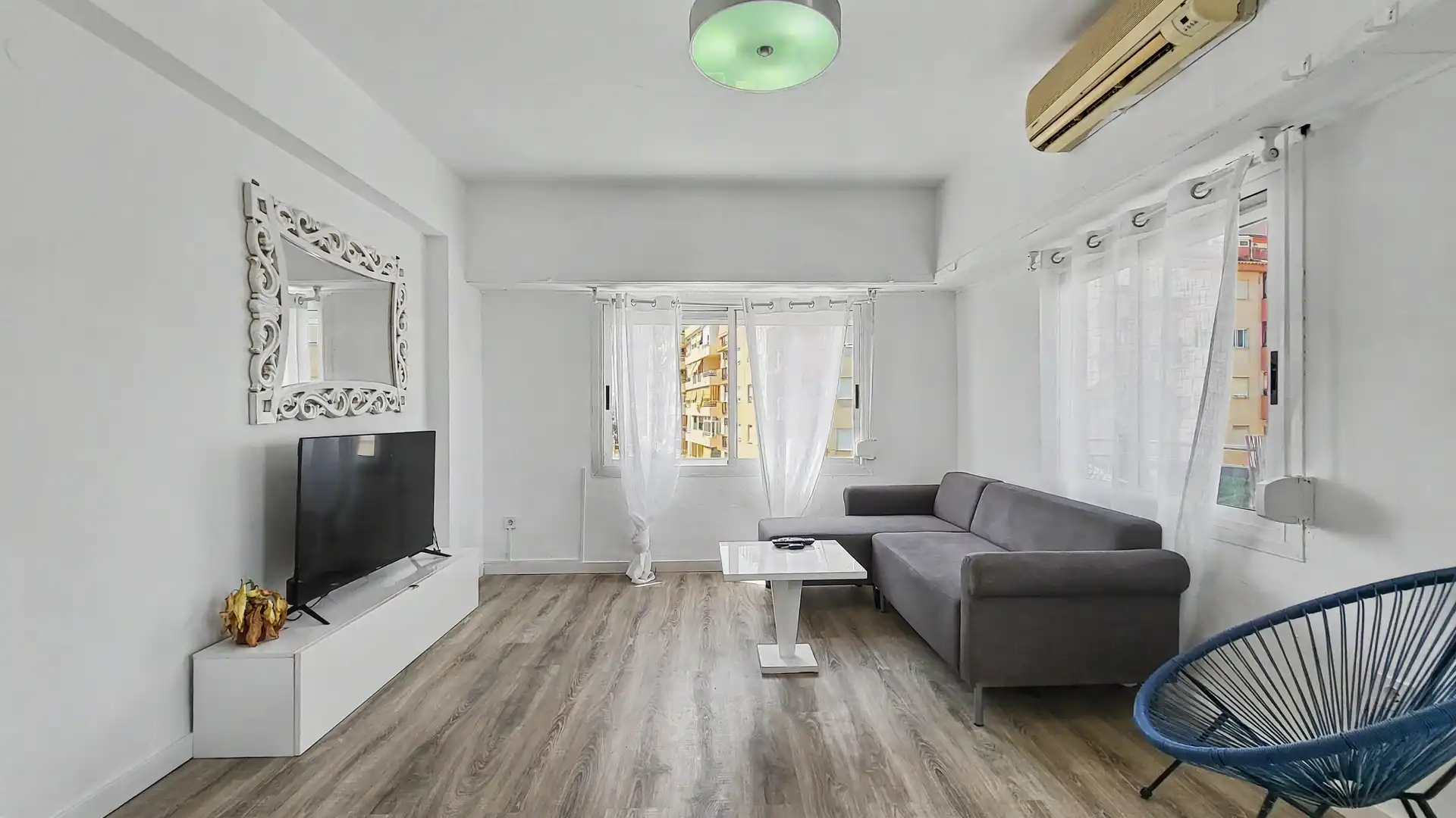 Living room of Flat for sale in Dénia  with Air Conditioner, Heating and Terrace