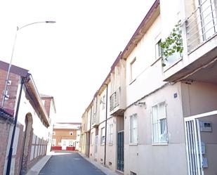 Vista exterior de Casa o xalet en venda en Matapozuelos amb Terrassa i Balcó