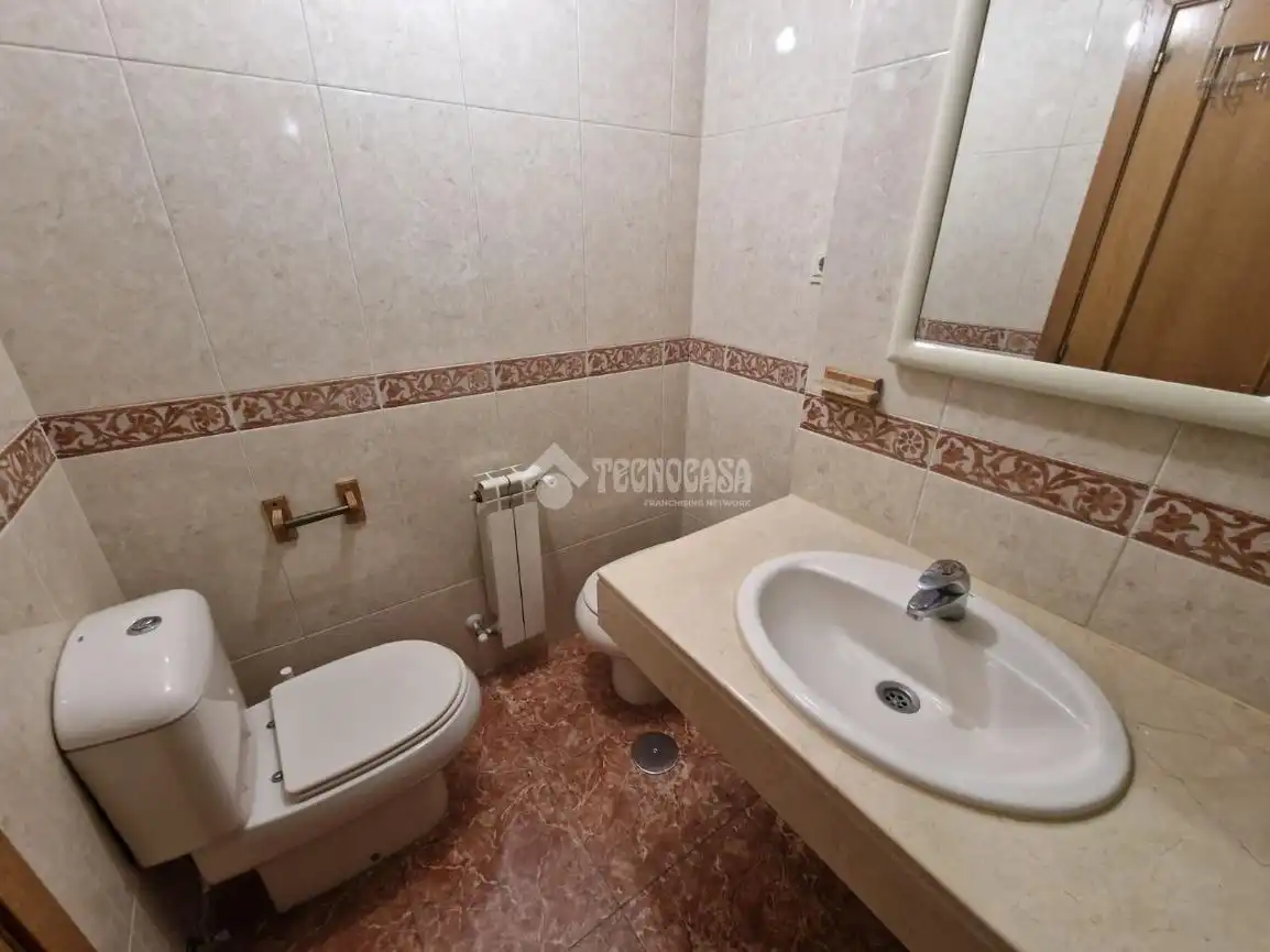 Bany de Dúplex en venda en Alcorcón amb Calefacció
