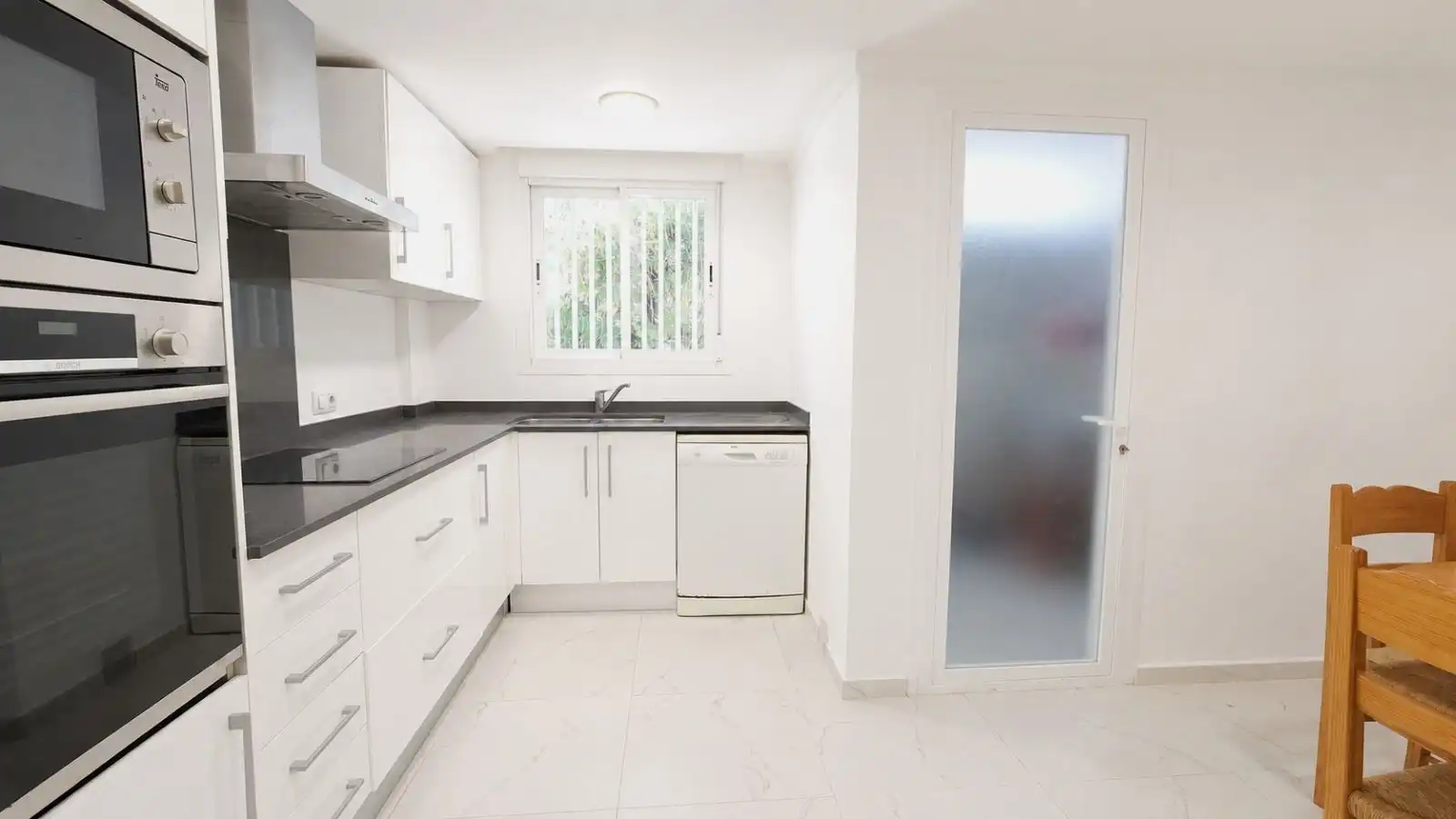 Cuina de Apartament en venda en Pollença amb Aire condicionat, Calefacció i Jardí privat