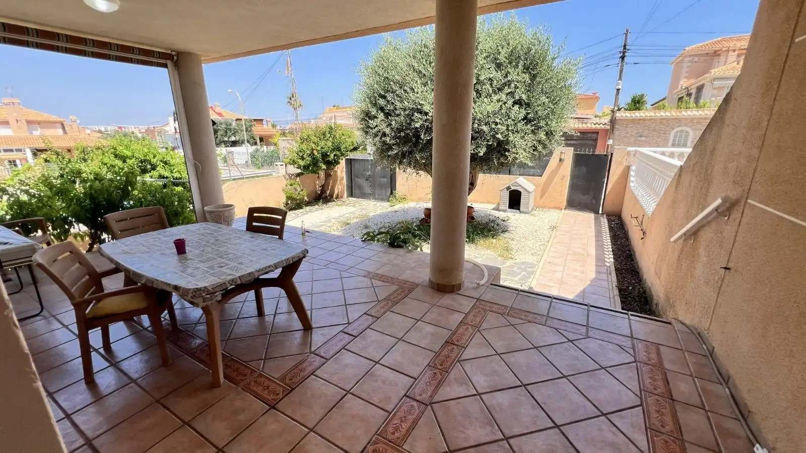 Terraza de Casa adosada en venta en Torrevieja con Aire acondicionado, Jardín privado y Terraza