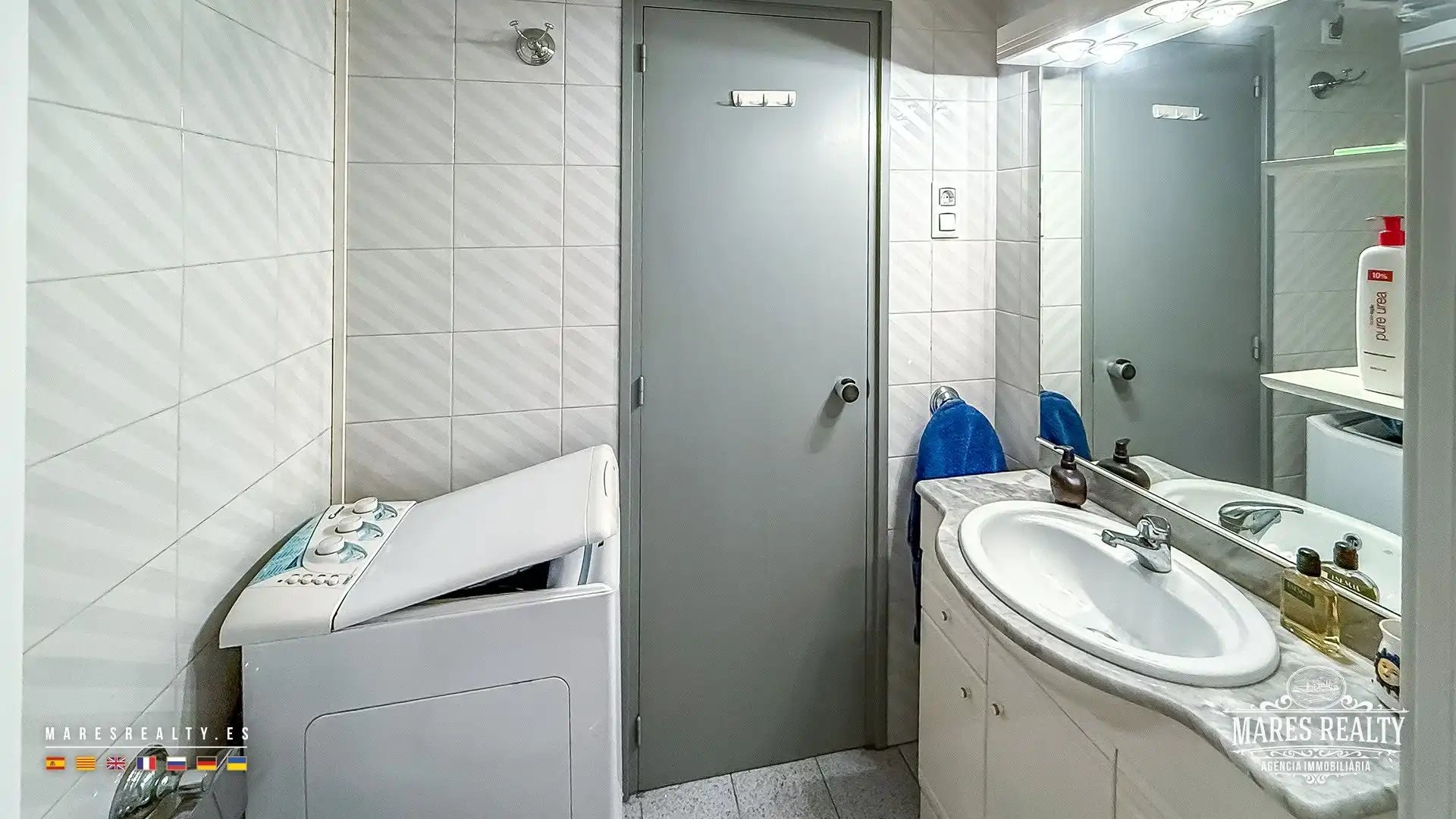 Bathroom of Flat for sale in Lloret de Mar  with Air Conditioner, Heating and Furnished