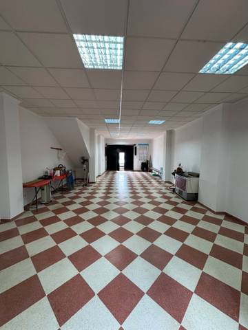Local comercial en Venta en Tocina