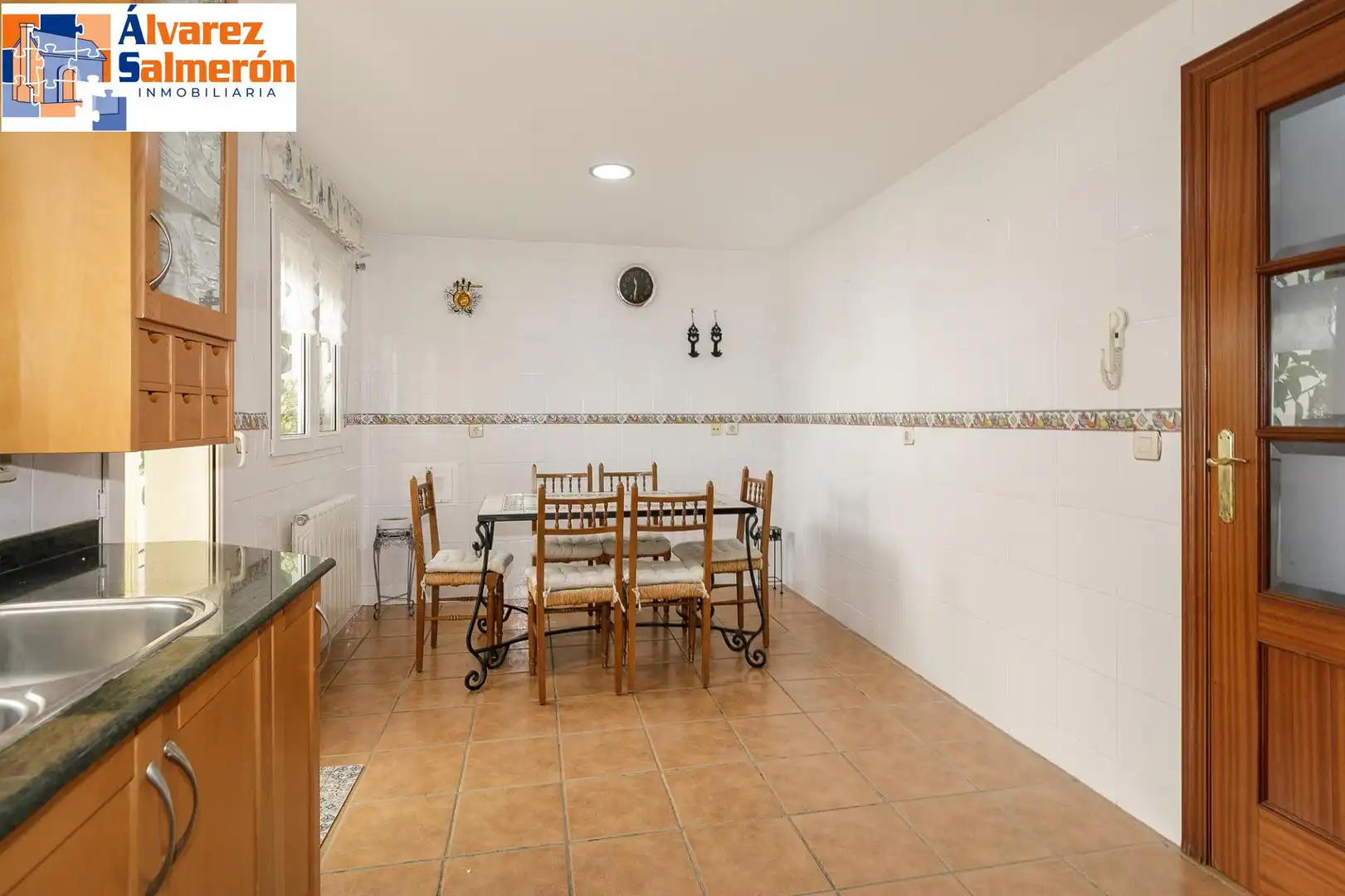 Comedor de Casa adosada en venta en Granada con Aire acondicionado, Calefacción y Terraza