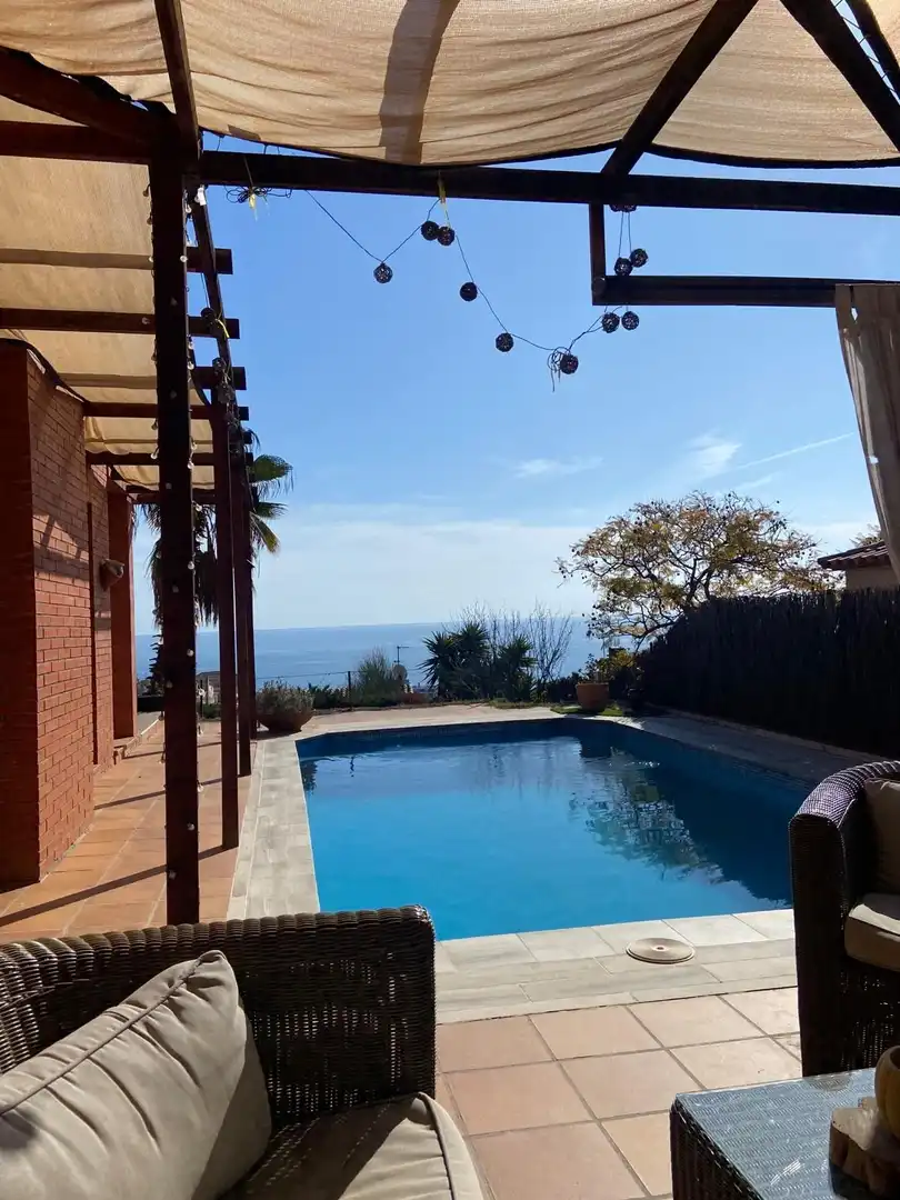 Casa amb piscina en venda a Canet de Mar, imagen 3