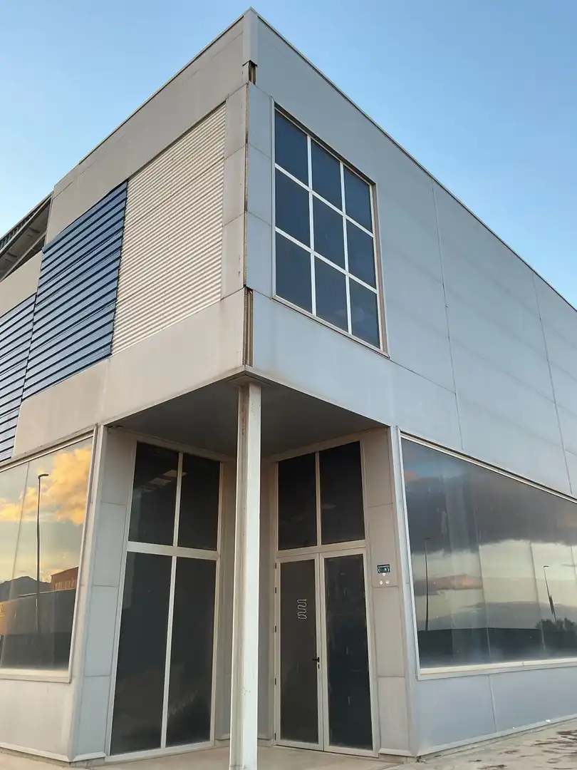 Industriegebäude zur Miete in Zona de la Vega, imagen 8