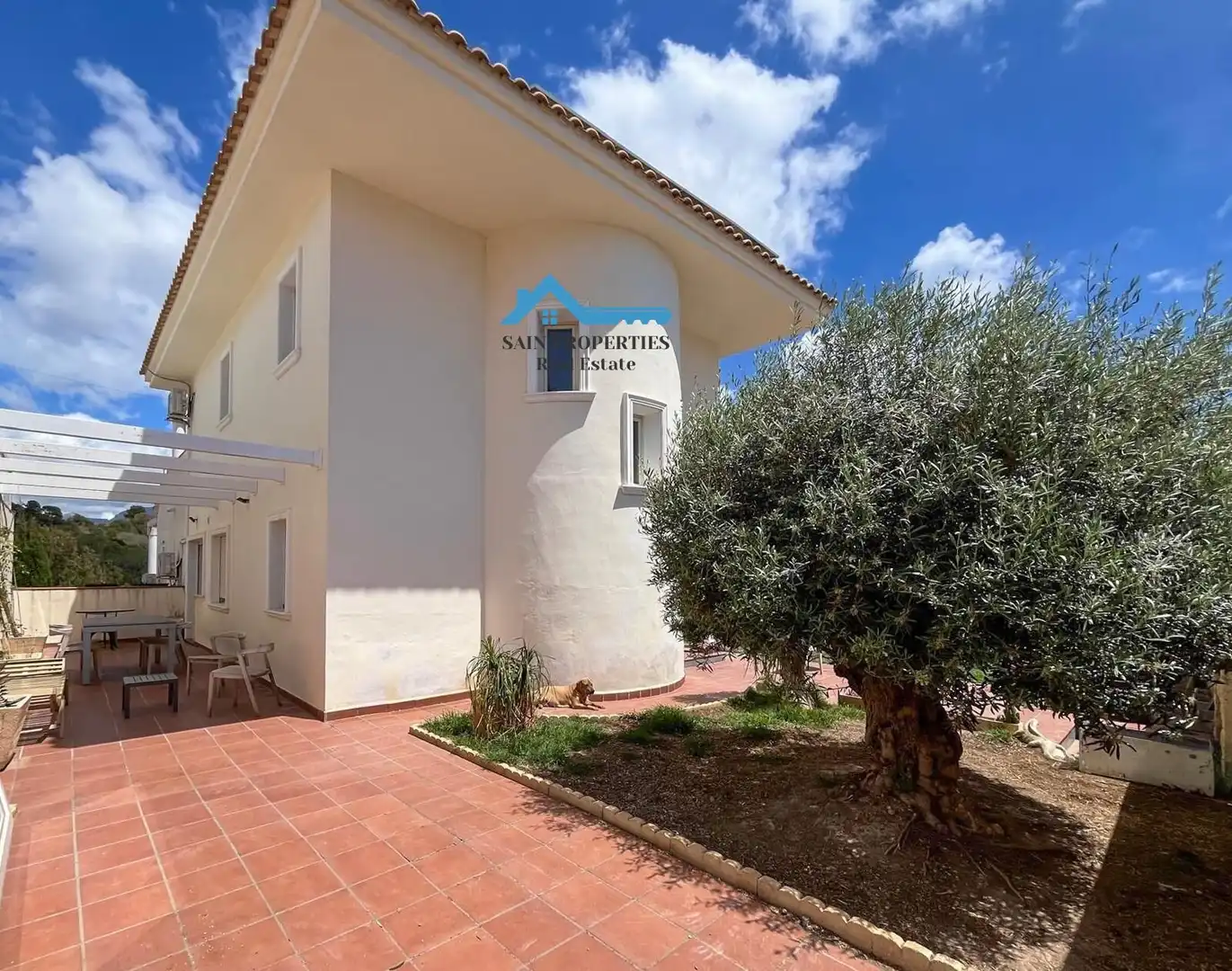 Exterior view of Detached homes for sale in L'Alfàs del Pi  with Air Conditioner, Private garden and Storage room