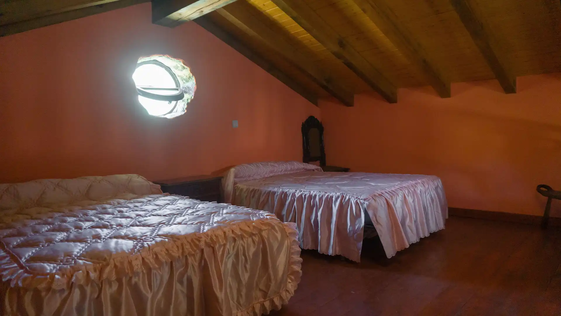 Dormitori de Casa o xalet en venda en El Hornillo 