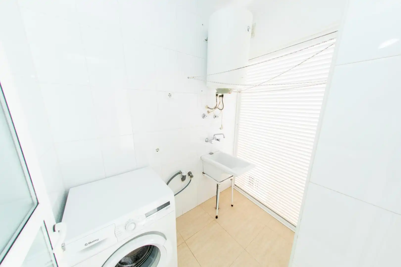 Badezimmer von Wohnungen zum Verkauf in Lorca mit Klimaanlage und Heizung