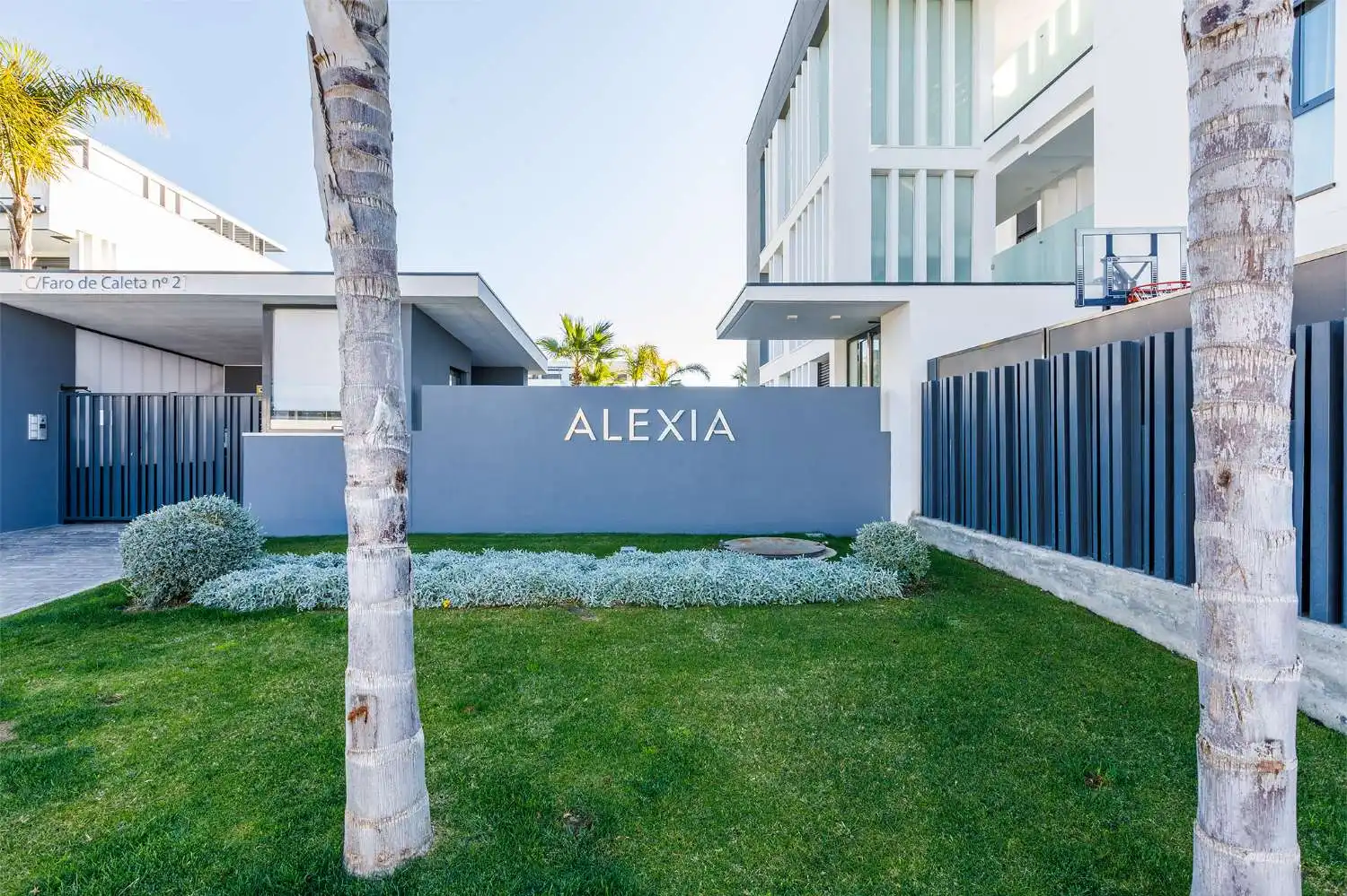 Vista exterior de Apartamento de alquiler en Vélez-Málaga con Terraza