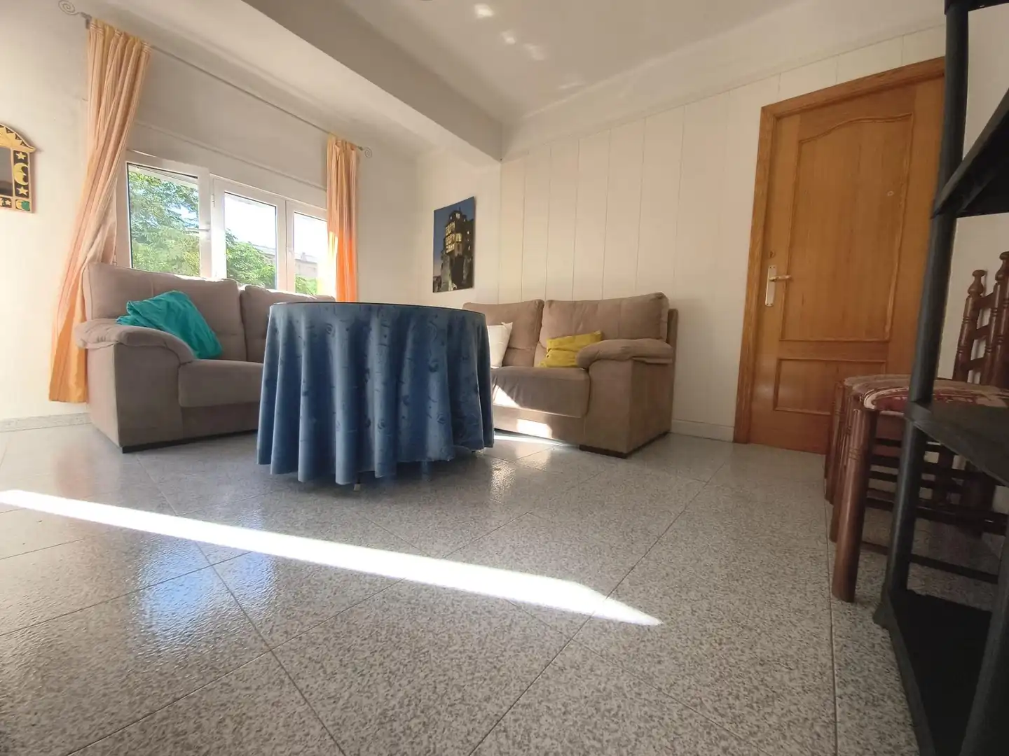Sala d'estar de Pis de lloguer en Granada amb Terrassa i Moblat