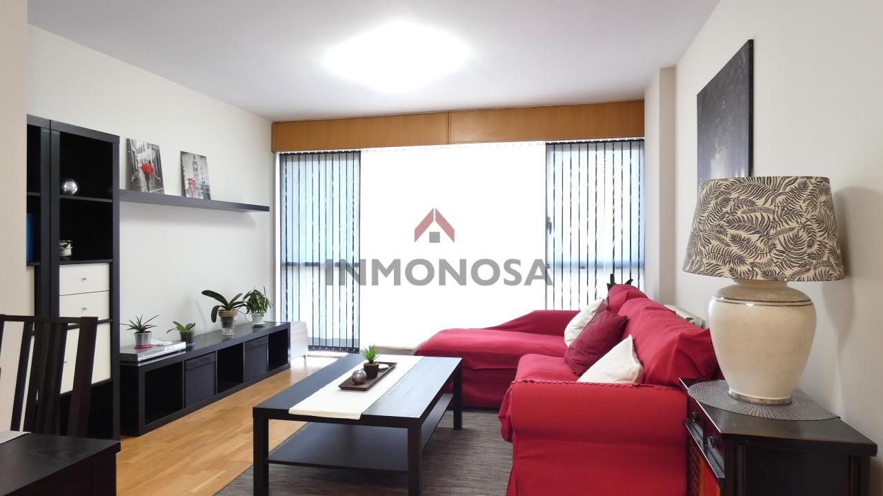 Living room of Flat to rent in Narón  with Heating, Terrace and Furnished