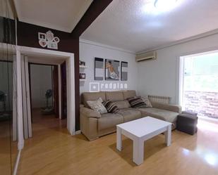 Living room of Flat for sale in San Fernando de Henares  with Air Conditioner and Terrace