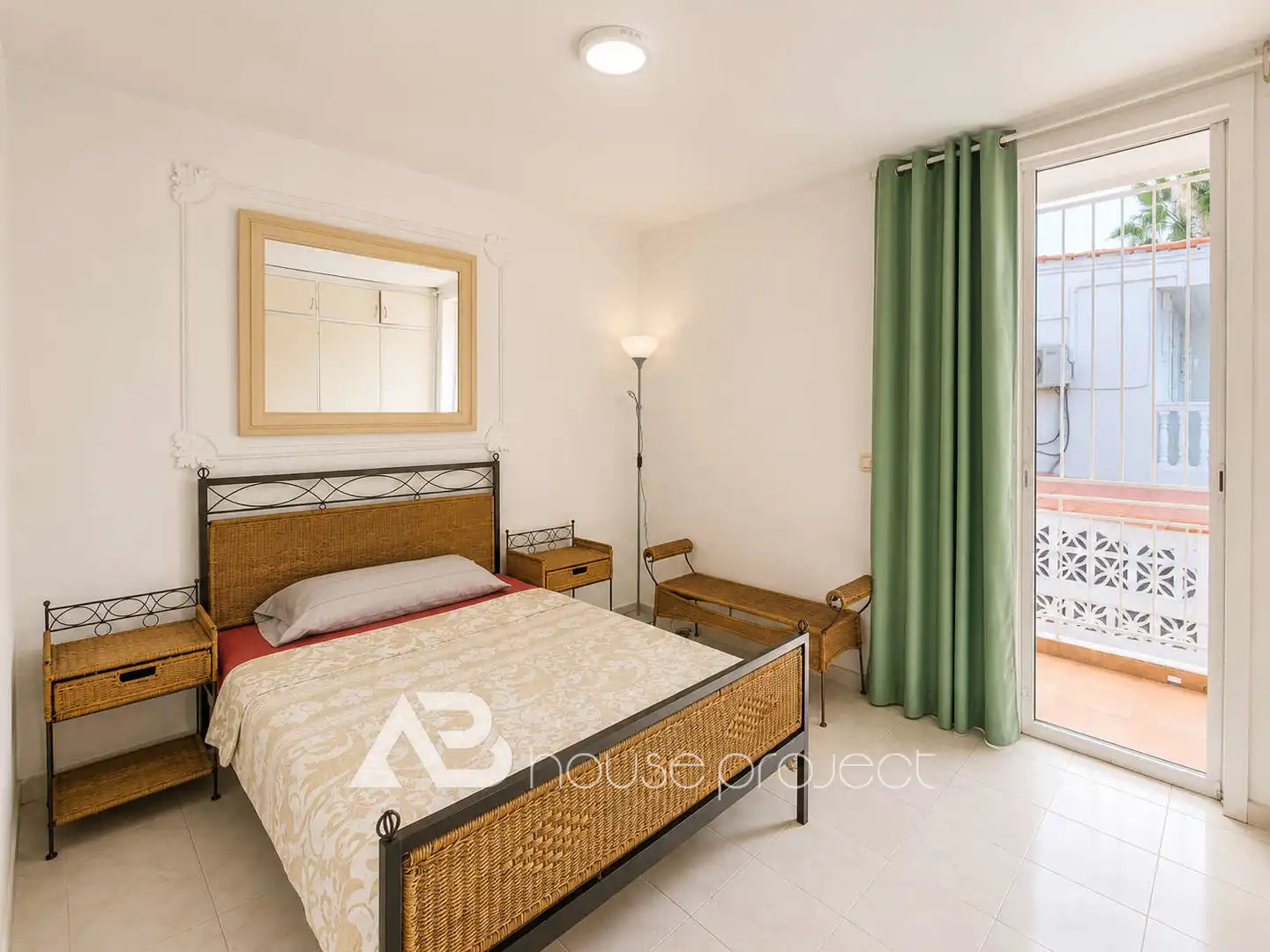 Dormitori de Casa o xalet en venda en Adeje amb Aire condicionat, Jardí privat i Terrassa