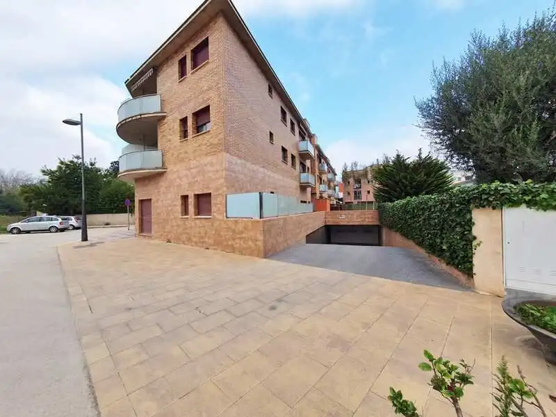 Vista exterior de Apartamento en venta en Santa Cristina d'Aro con Calefacción, Terraza y Amueblado