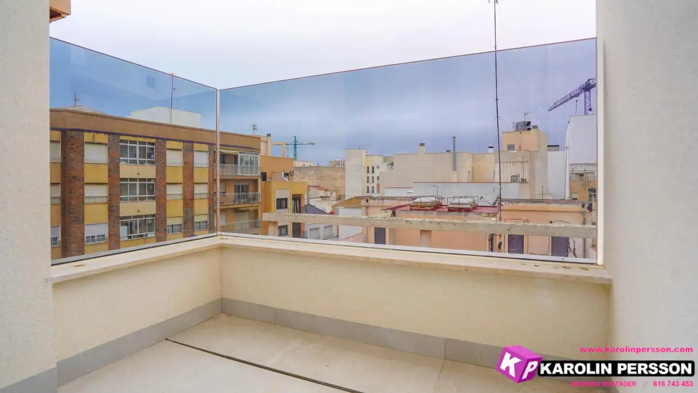 Pis amb piscina en venda a Calle Ramón Gallud, imagen 19