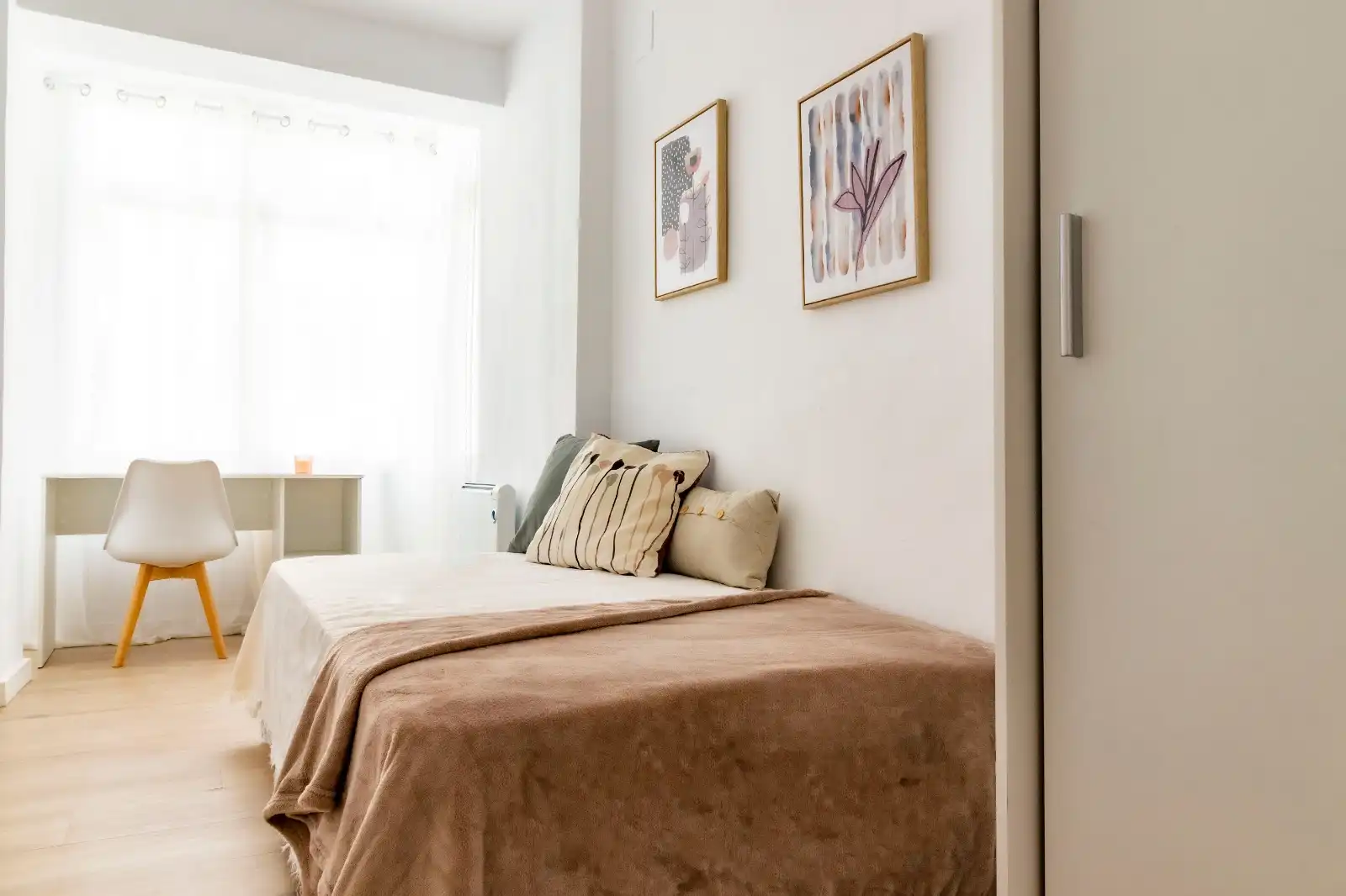 Flat for rent in Carrer de Bartomeu Reus, Hospital - Plaza del Real