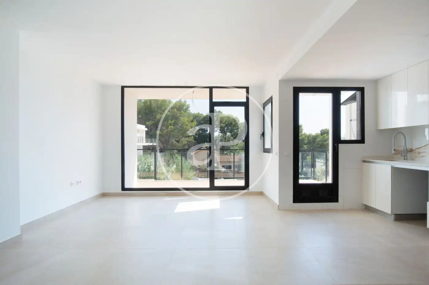 Casa adosada en venta en Chiva con Aire acondicionado, Calefacción y Jardín privado