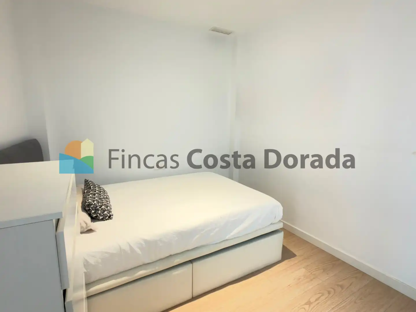 Piso en venta en Vilanova i la Geltrú con Aire acondicionado, Calefacción y Parquet
