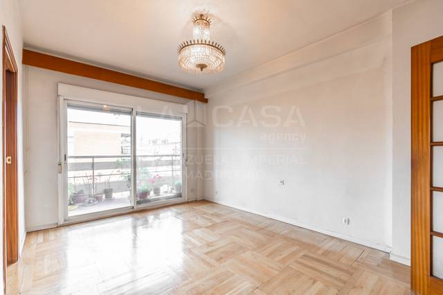 Piso en Venta en Calle de Aniceto Marinas en Casa de Campo