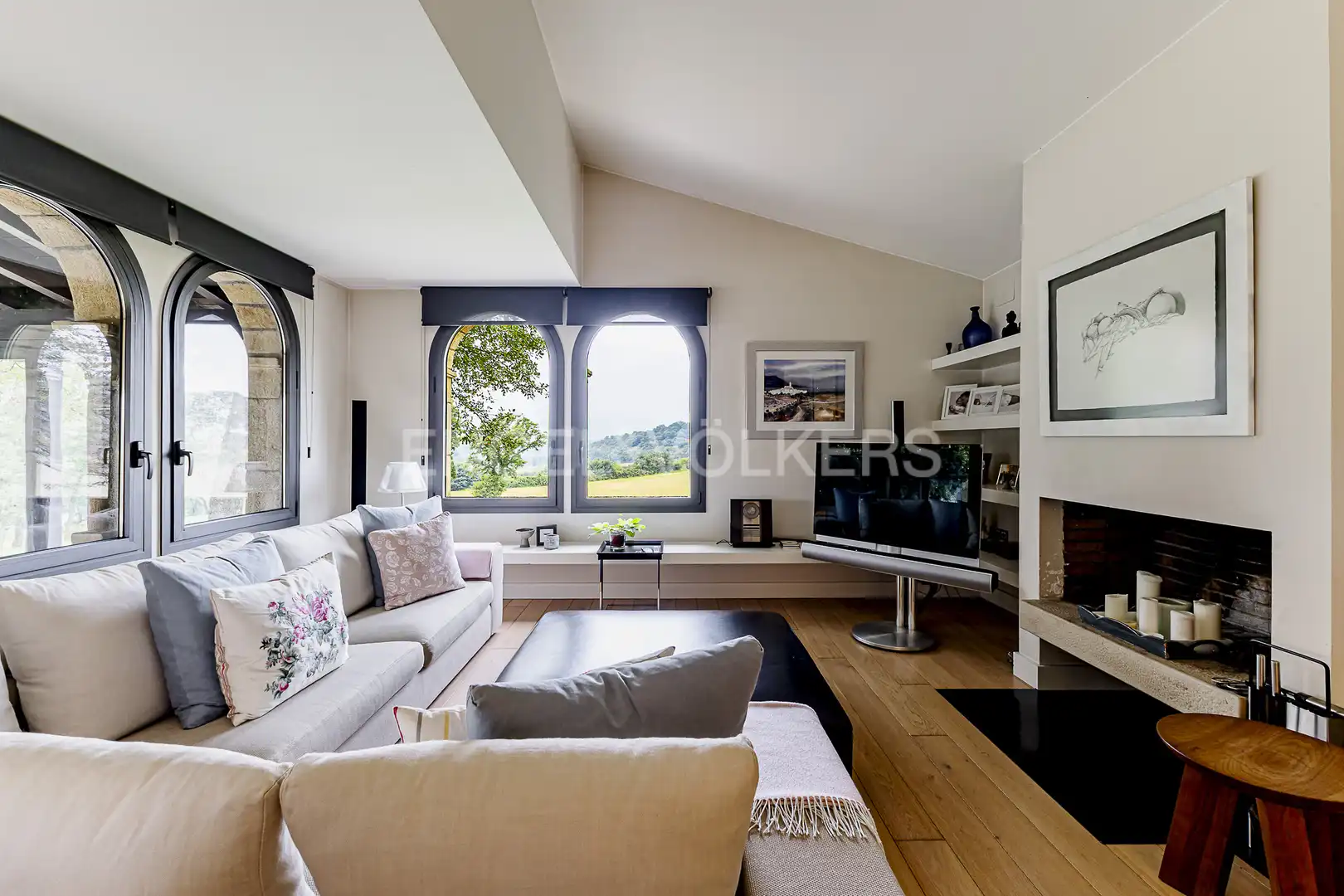 Wohnzimmer von Country house zum Verkauf in Torelló mit Klimaanlage, Heizung und Privatgarten