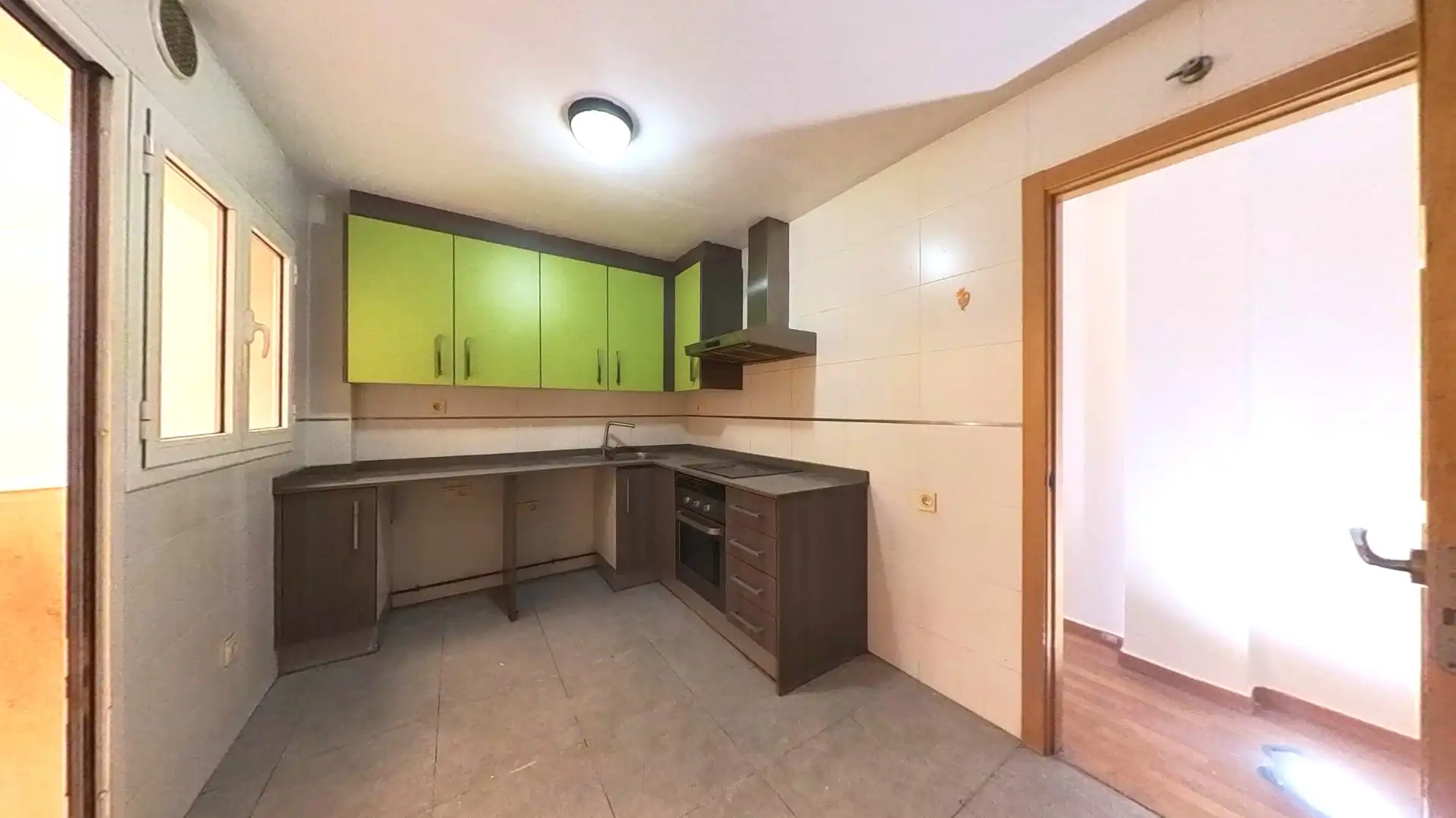 Cocina de Piso en venta en Almansa con Calefacción, Parquet y Terraza
