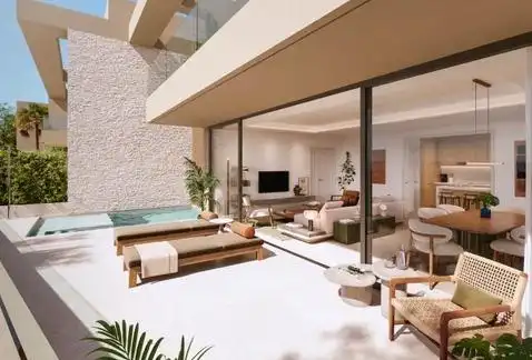 Casa adosada en venta en Pedregalejo - Morlaco