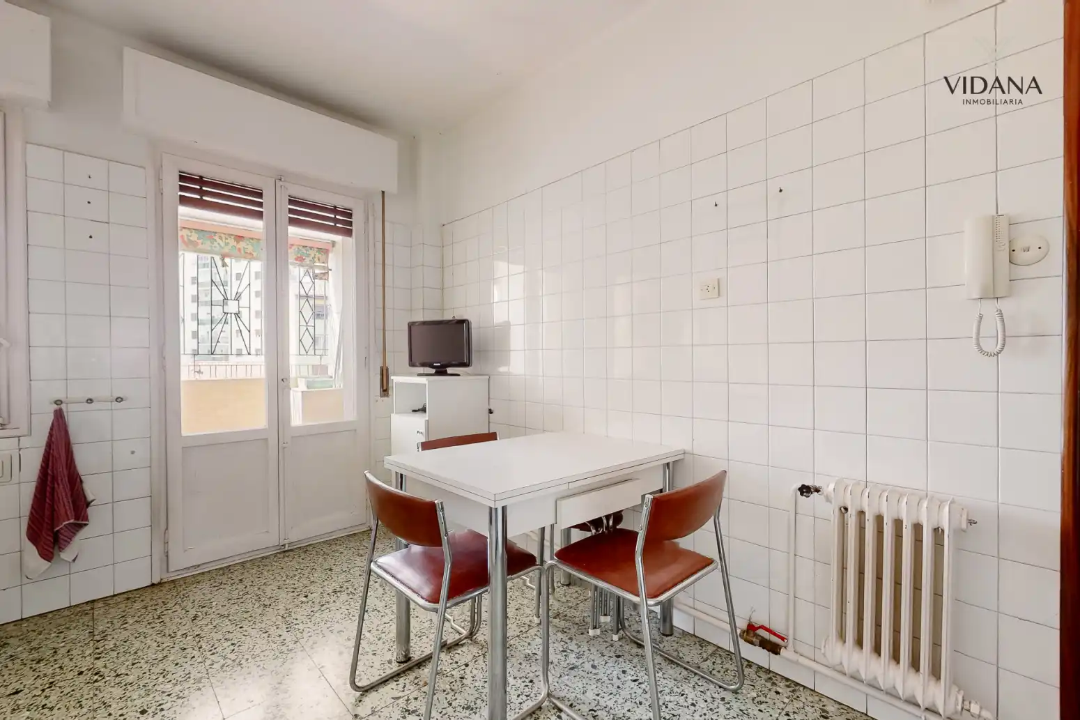 Comedor de Piso en venta en  Pamplona / Iruña con Calefacción, Parquet y Terraza