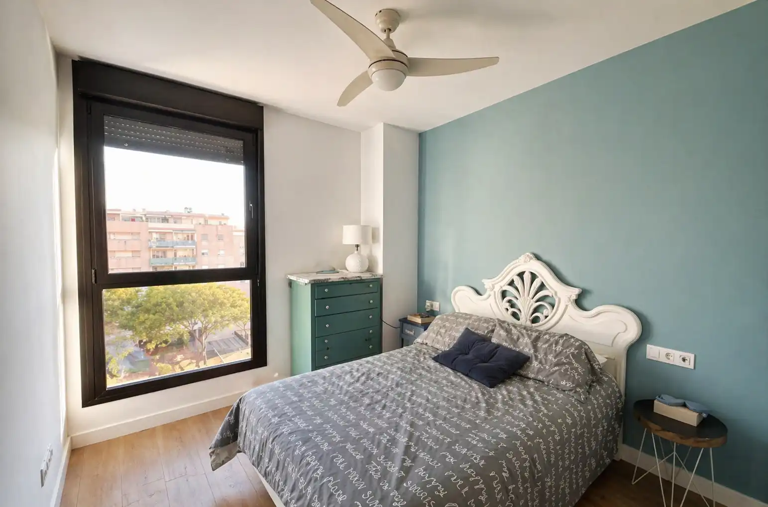 Bedroom of Flat for sale in Málaga  with Air Conditioner, Heating and Oven
