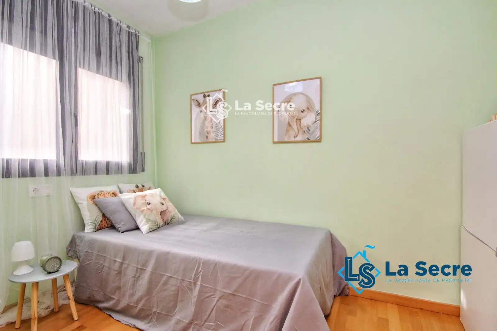 Habitación de Piso en venta en Martorell con Aire acondicionado
