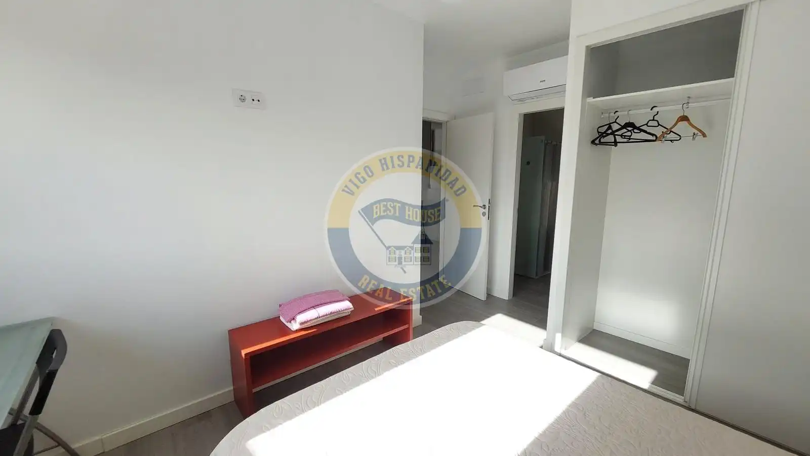 Schlafzimmer von Erdgeschoss zum Verkauf in Vigo 