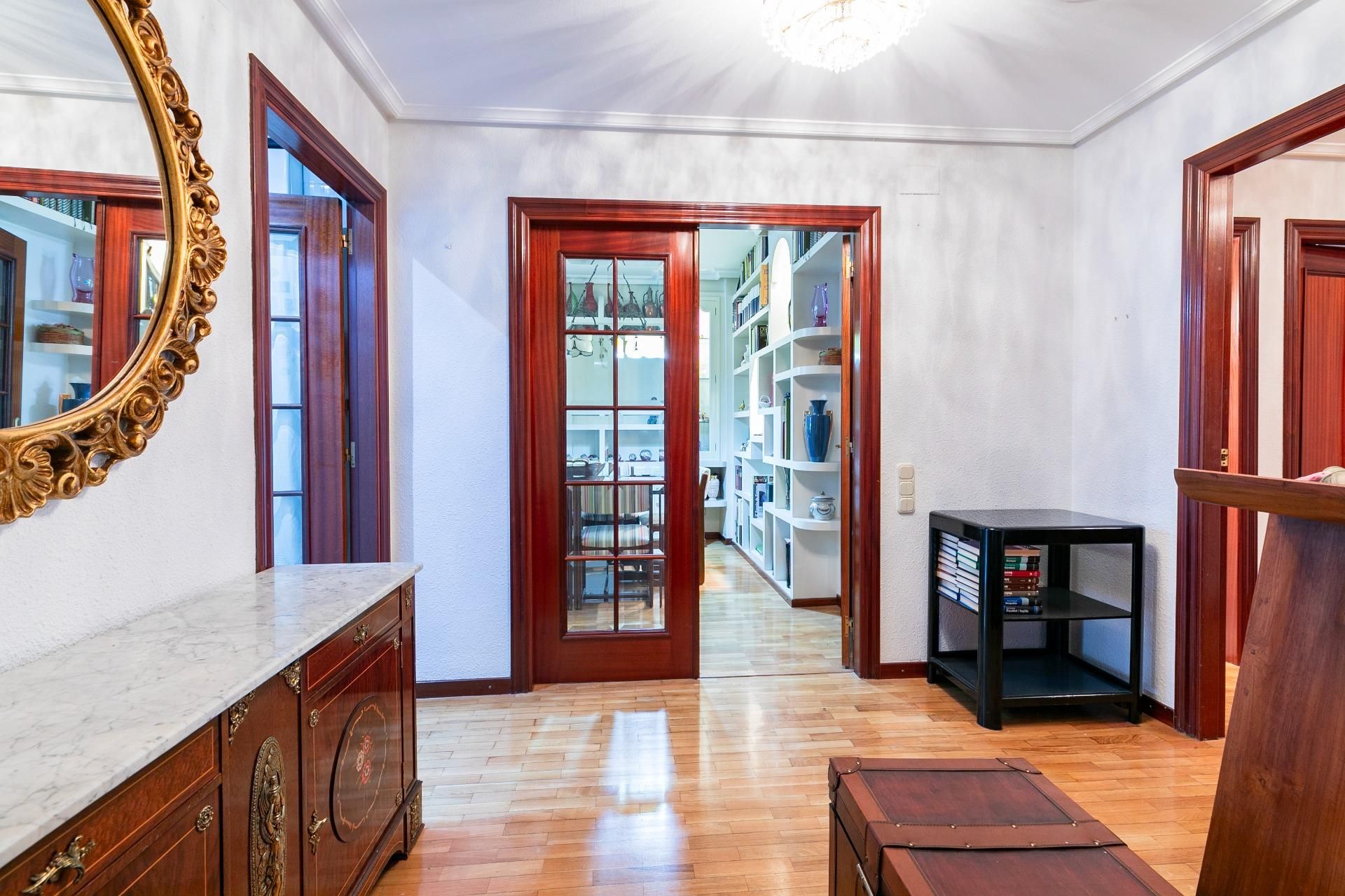 Flat for sale in  Huesca Capital  with Air Conditioner, Heating and Parquet flooring